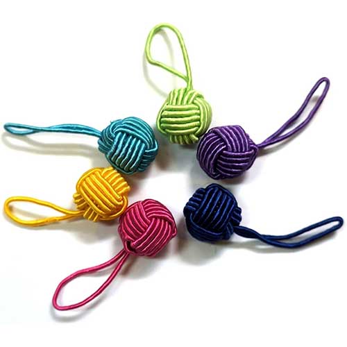 affordable-gift-ideas-for-knitters-unique-stitch-markers