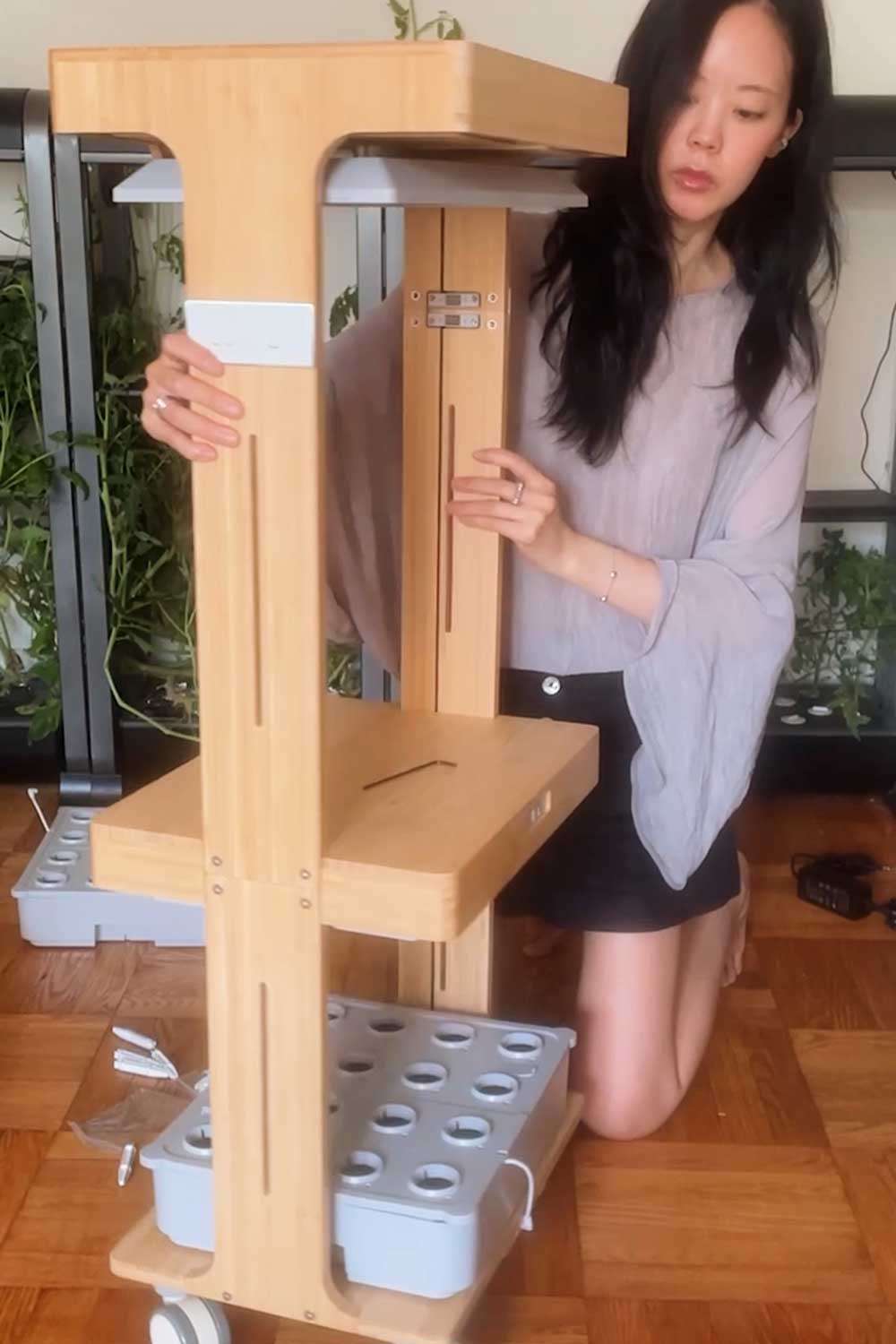 assembling-letpot-home-hydroponic-garden