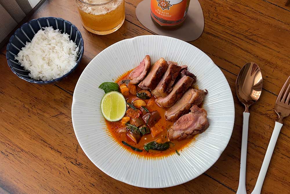 authentic-thai-red-curry-with-duck