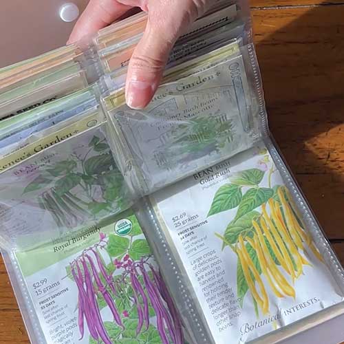 gift-idea-for-gardeners-seed-binder