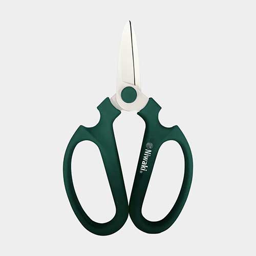 gift-ideas-for-gardeners-Niwaki-Flower-Scissors