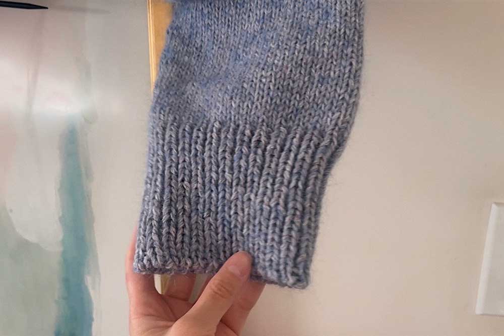 knitting-sleeves-in-combination-ribbing