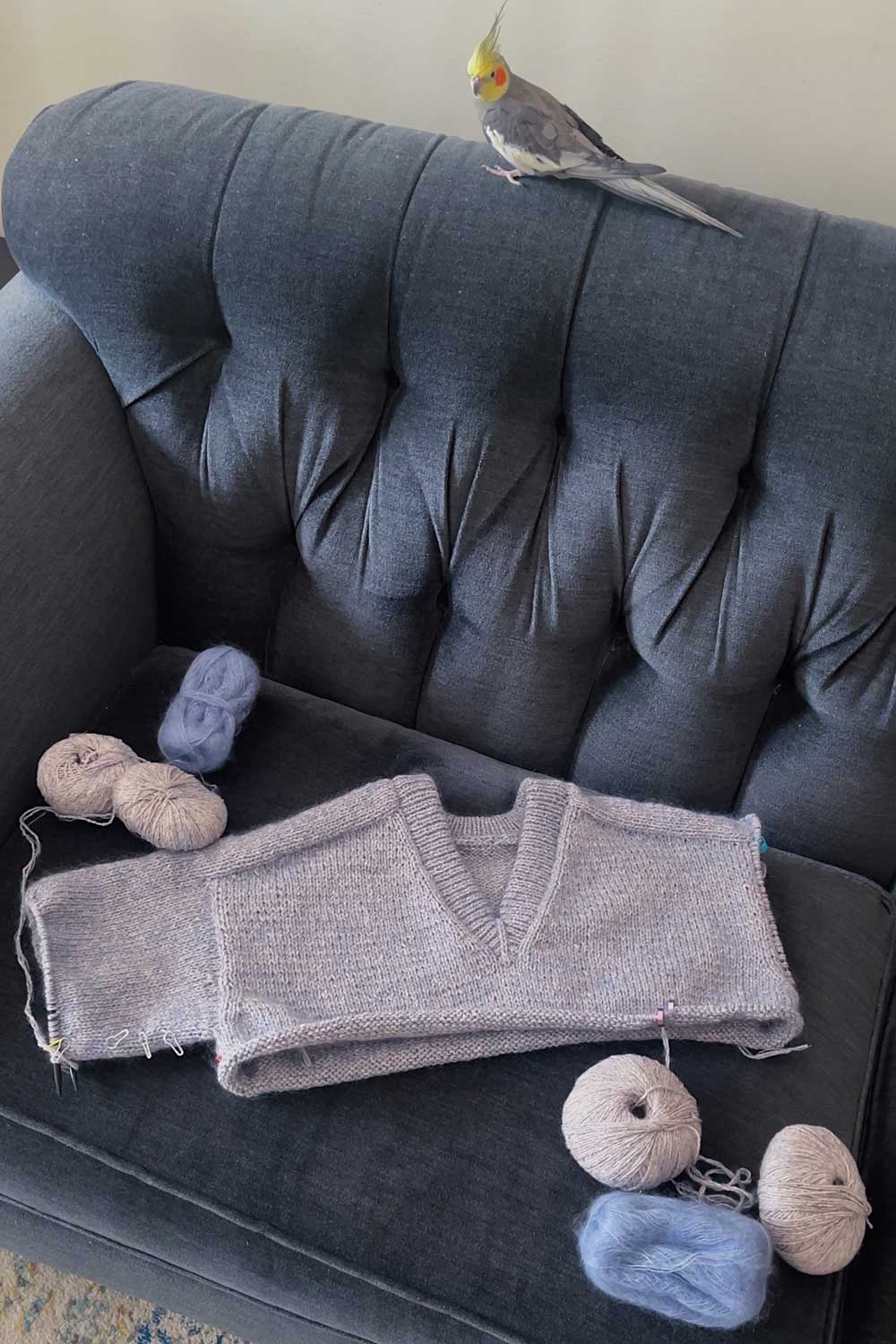 knitting-the-lakes-pullover-by-ozetta