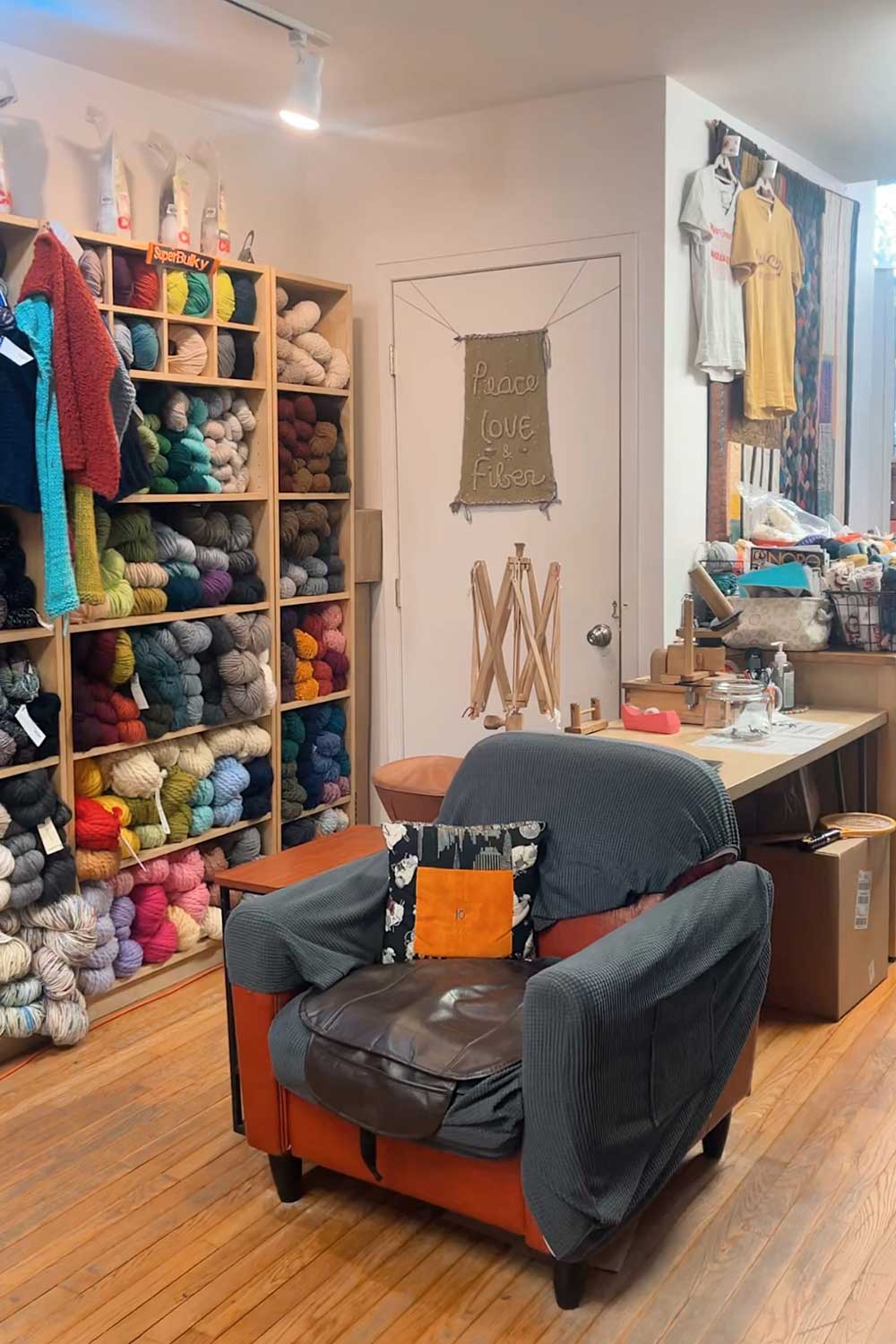 knitty-city-yarn-shop-on-the-upper-west-side-manhattan-yarn-shops