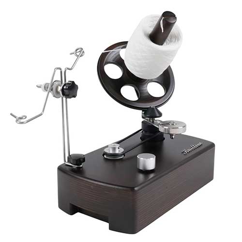 luxury-gift-ideas-for-knitters-yarn-winder