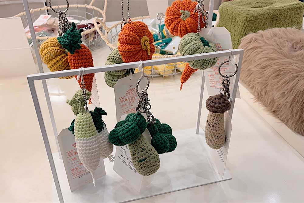shopping-for-crochet-amigurumi-in-seoul-korea