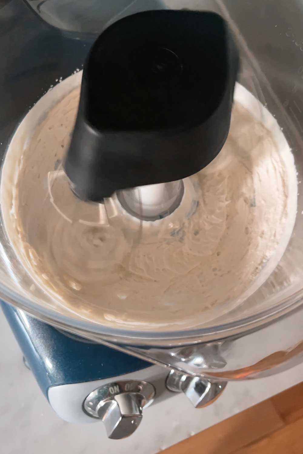 using-ankarsrum-mixer-to-make-whipped-cream