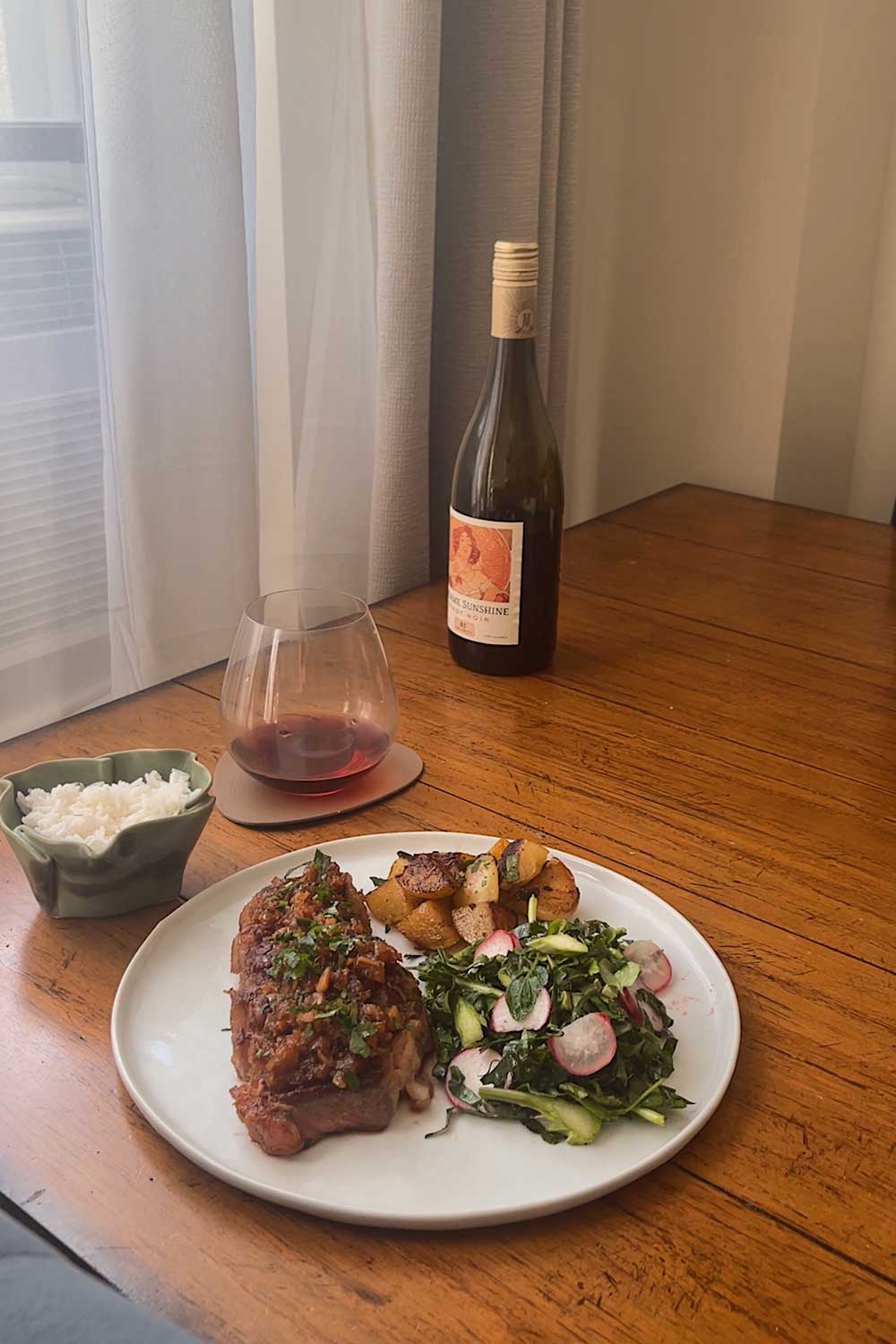 yoshoku-steak-with-caramelized-onion-jam-and-potatoes-and-broccoli-salad